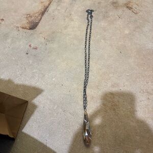 Elegant Silver chain Pendant Necklace with clear stone